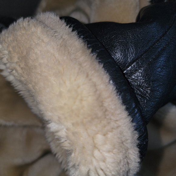 The Connection NY Women's Black Leather Jacket Faux Fur Lining Belt Hood Zip - Picture 11 of 12